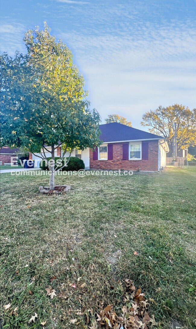 Foto del edificio - 10827 Beacon Ave