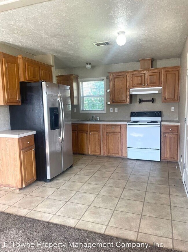 Foto del edificio - 3 br, 1.5 bath House - 203 S 2nd