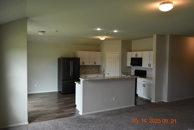 Building Photo - 30 Summer Wind Rd