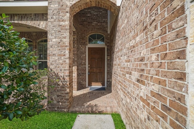 Building Photo - 174 Black Swan Pl