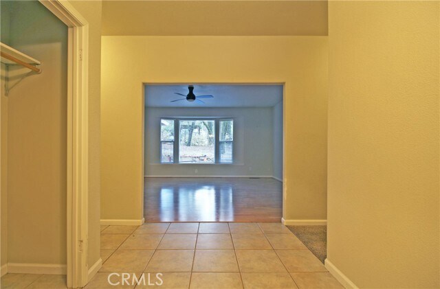 Building Photo - 18896 N Shore Dr