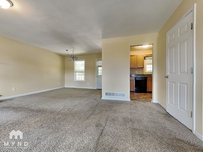 Foto del edificio - 413 River Trace Dr