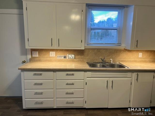 Foto del edificio - 6 Boys Ave