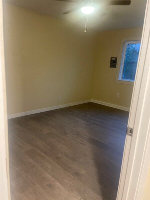 Foto principal - 1000 Annetta Ave