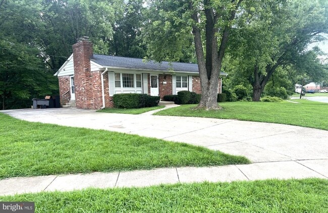 Building Photo - 5683 Ravenel Ln