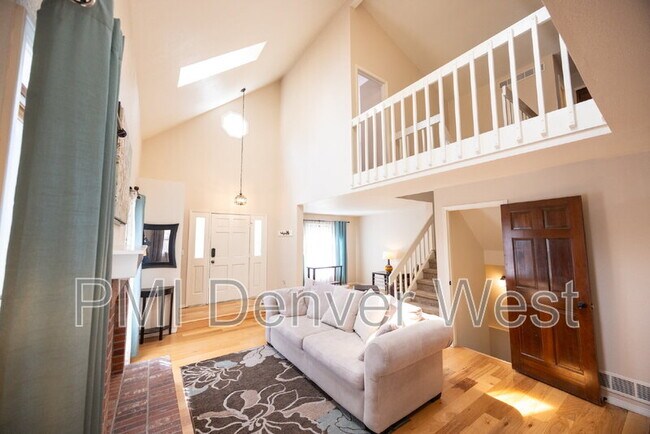 Foto del edificio - 16821 E Hialeah Ave