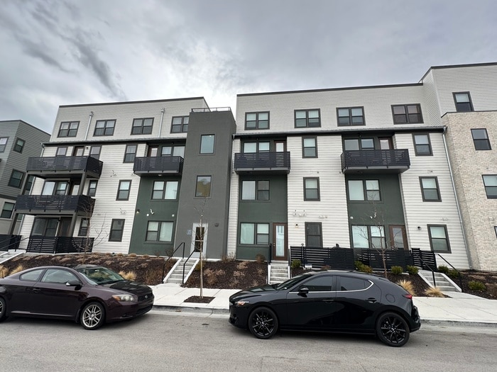 Modern 3-Bedroom Condo in Adventurous Dayb... - Modern 3-Bedroom Condo in Adventurous Dayb...