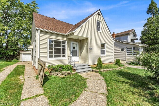 Building Photo - 10623 Wadsworth Ave
