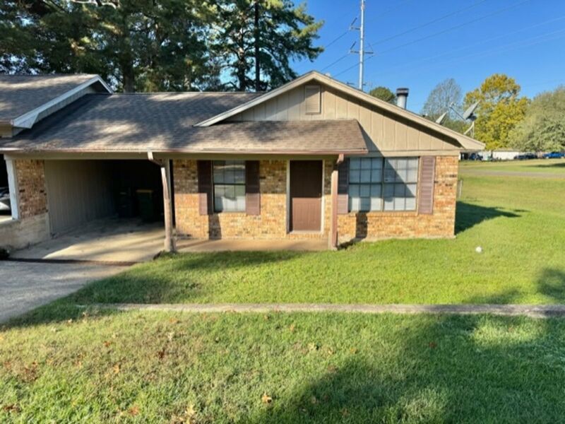 Foto principal - 6223 Sandlin Ave