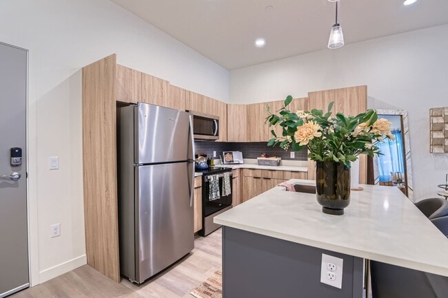 Building Photo - Crossing at 9th