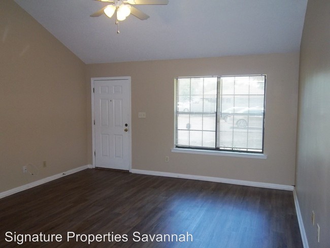 Building Photo - 2 br, 1.5 bath House - 141 Hunt Club Court
