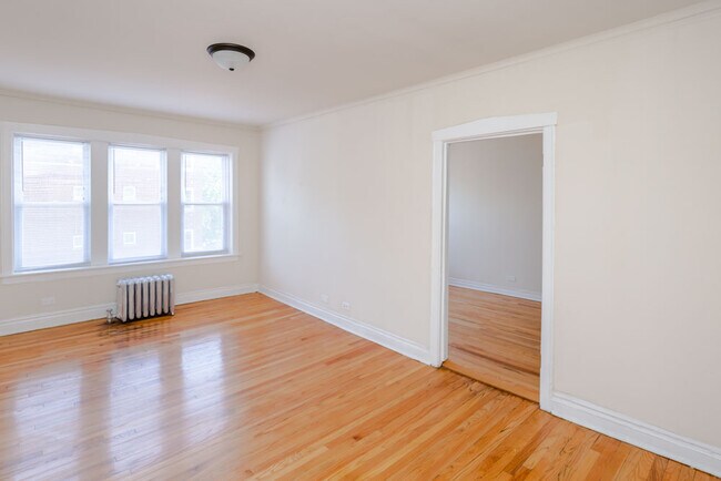 Foto del edificio - 4202 N Kimball Ave