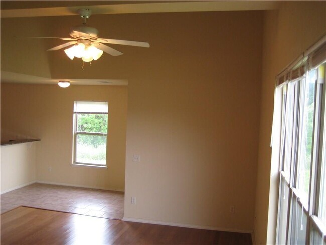 Foto del edificio - 3404 SW Deerfield Blvd