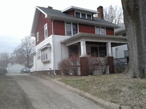 Building Photo - 2065 S 5th St
