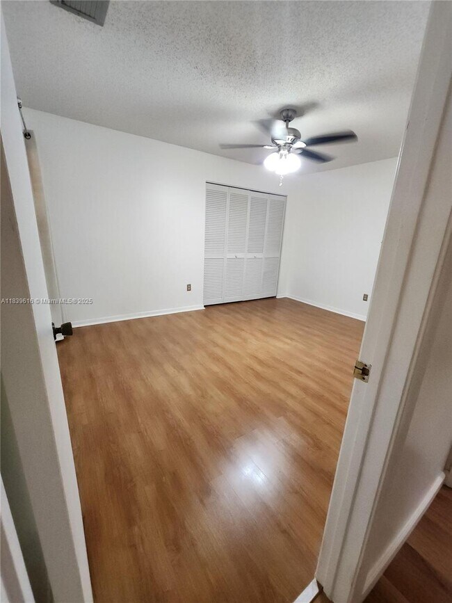Foto del edificio - 8666 SW 114th Pl