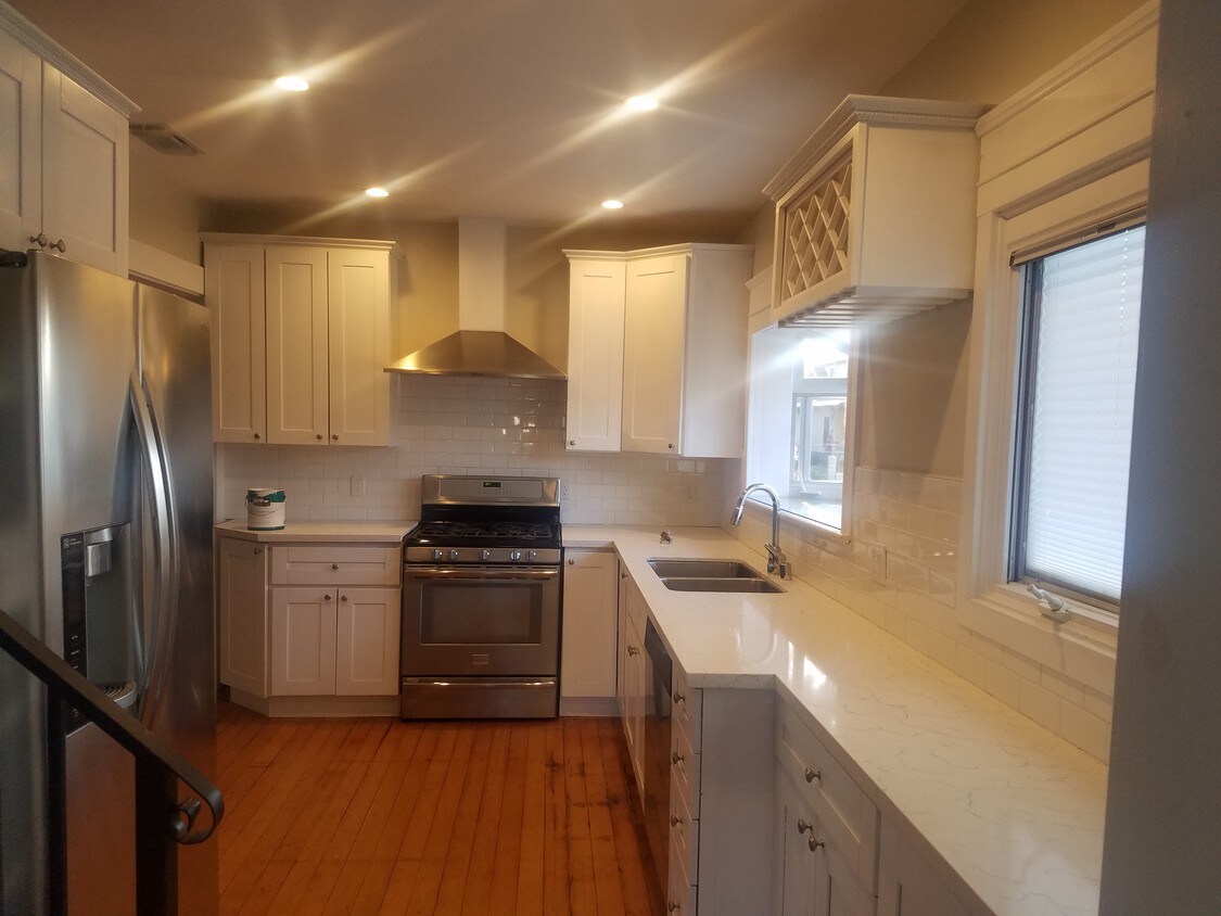Foto principal - 2109 Marengo Ave