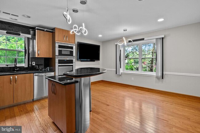 Building Photo - 144 Forge Ln