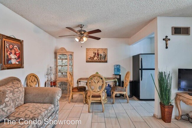 Foto del edificio - 3 br, 1.5 bath House - 1536 Hilltop Dr. #2