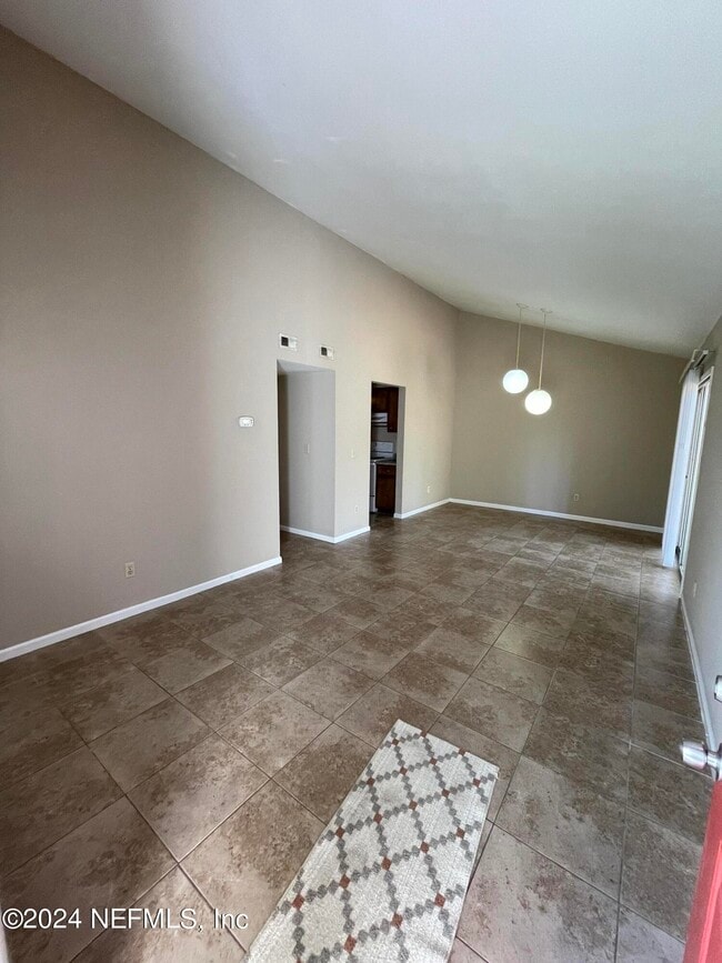 Building Photo - 4751 San Jose Manor Dr W