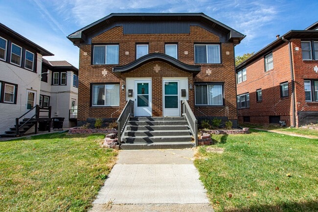 106-108 38th St - 106-108 38th St Apartment
