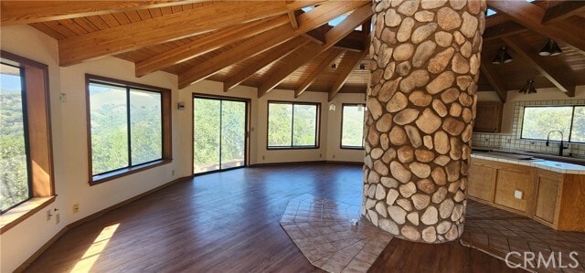 Building Photo - 984 Upper Los Berros Rd