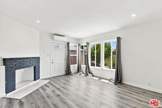 Building Photo - 11485 Cumpston St