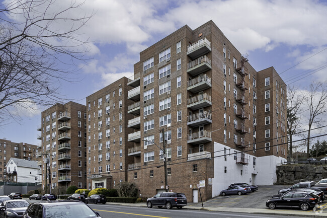 Foto del edificio - The Parkway Terrace