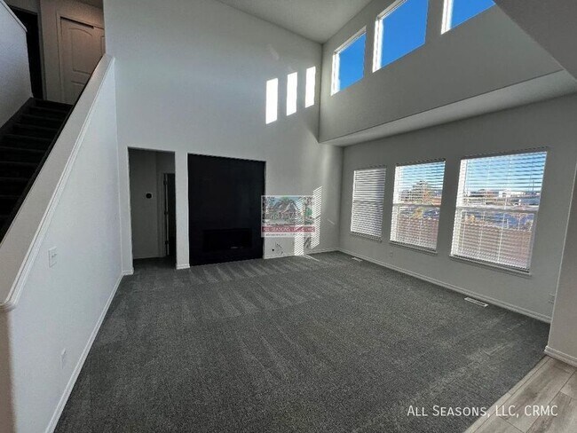 Building Photo - 6948 Cumbre Vista Way