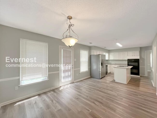 Building Photo - 4304 Ash Creek Cove