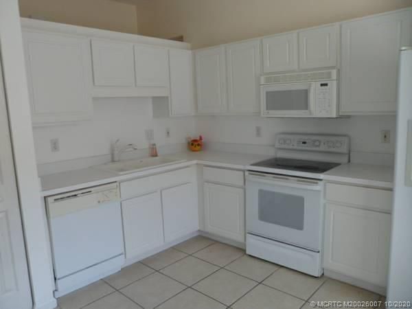 Foto del edificio - 172 NW Broken Oak Trail