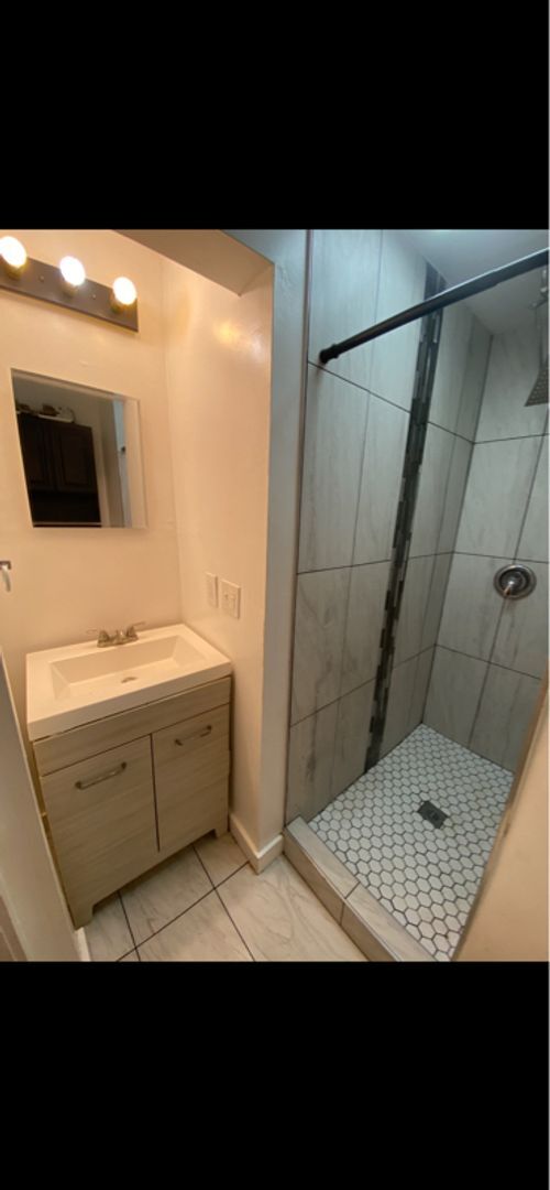 Foto del edificio - 732 N Victor Ave