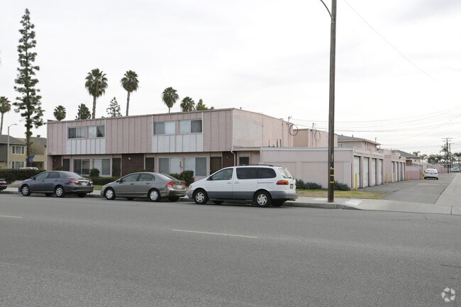 Building Photo - 7212 Main St