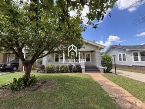 Building Photo - 704 10th Ct S
