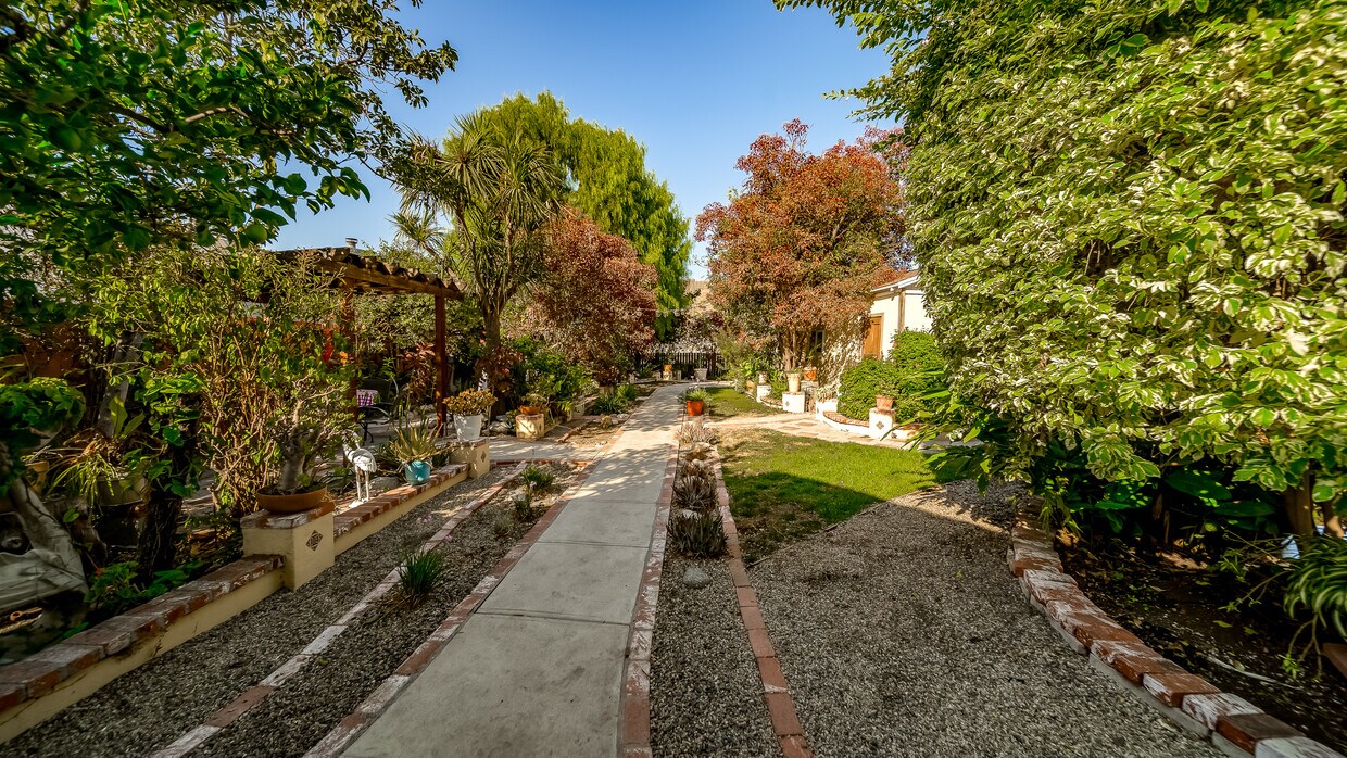 5021 Berryman Ave, Culver City, CA 90230 House Rental in Culver City, CA