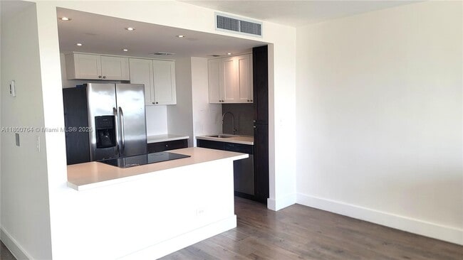 Building Photo - 2451 Brickell Ave