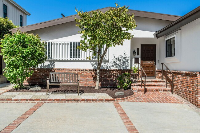 Building Photo - 1314 Glenavon Ave