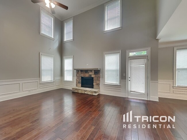Building Photo - 333 Plymstock Dr