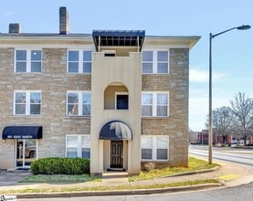 Building Photo - 801 E North St