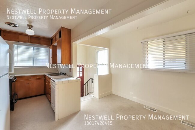 Foto del edificio - Great 5-bed Home in Copperton