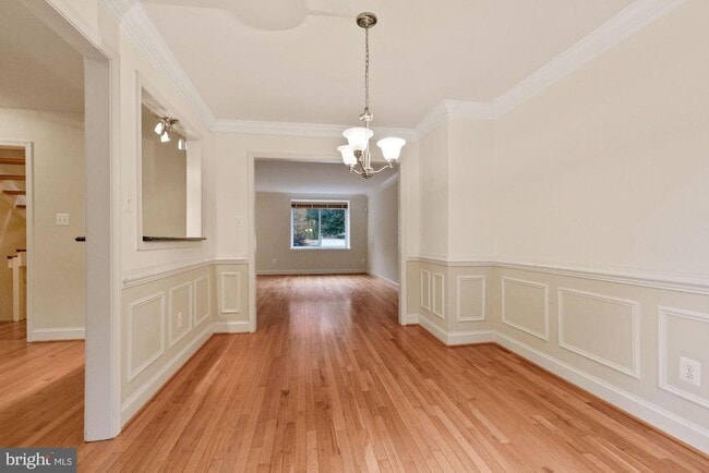 Building Photo - 2057 Golf Course Dr