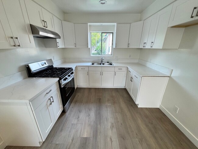 Building Photo - 1152 Ruberta Ave