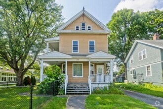 Building Photo - 33 Noble St