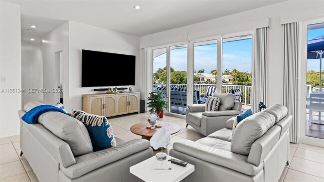 Foto del edificio - 7760 Aviation Blvd