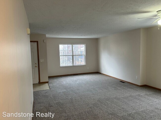 Building Photo - 4 br, 1.5 bath House - 697 E 101st St