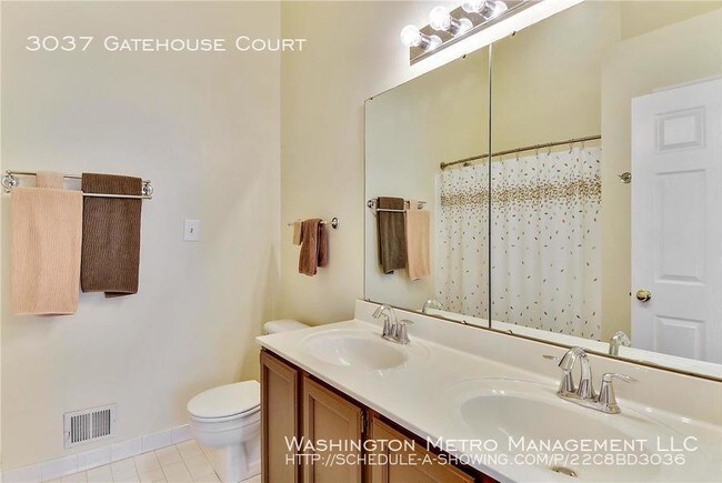 Foto del edificio - 3037 Gatehouse Ct