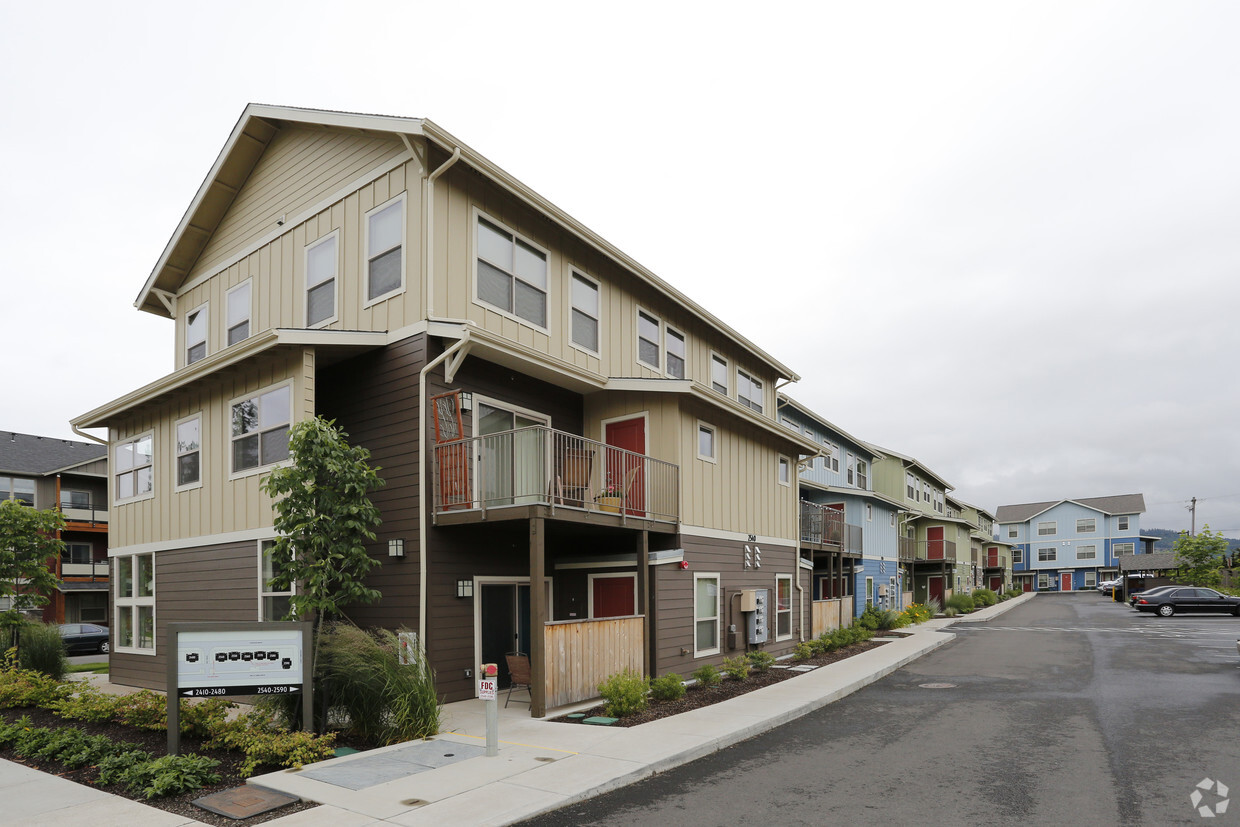 Building Photo - Lakeview Apartments