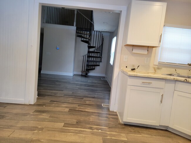 Foto del edificio - 1026 Ash St