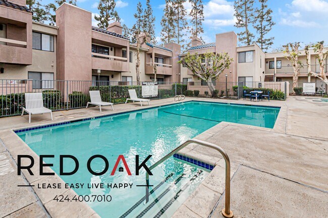 Foto del edificio - 7810 Topanga Canyon Blvd