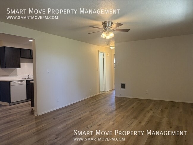 Building Photo - 2561 Targee-