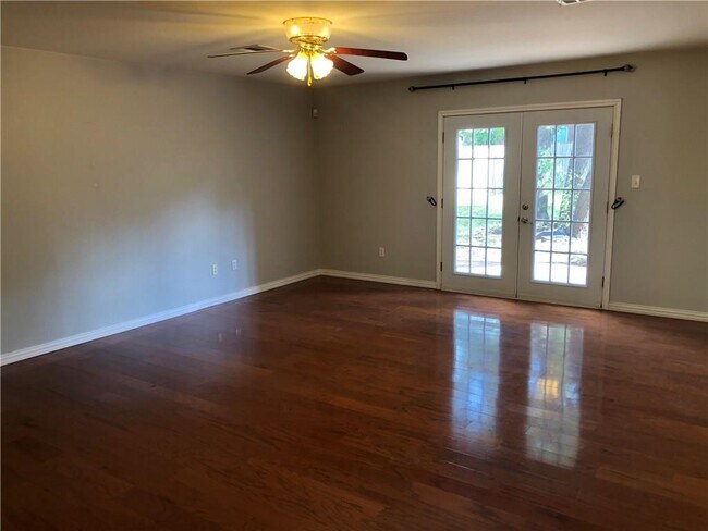 Building Photo - 1515 Somerset Canyon Ln